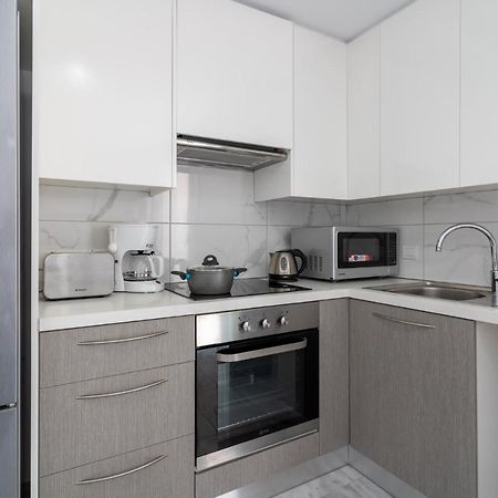 Oyster 1-Br Apt In Larnaca Exterior photo