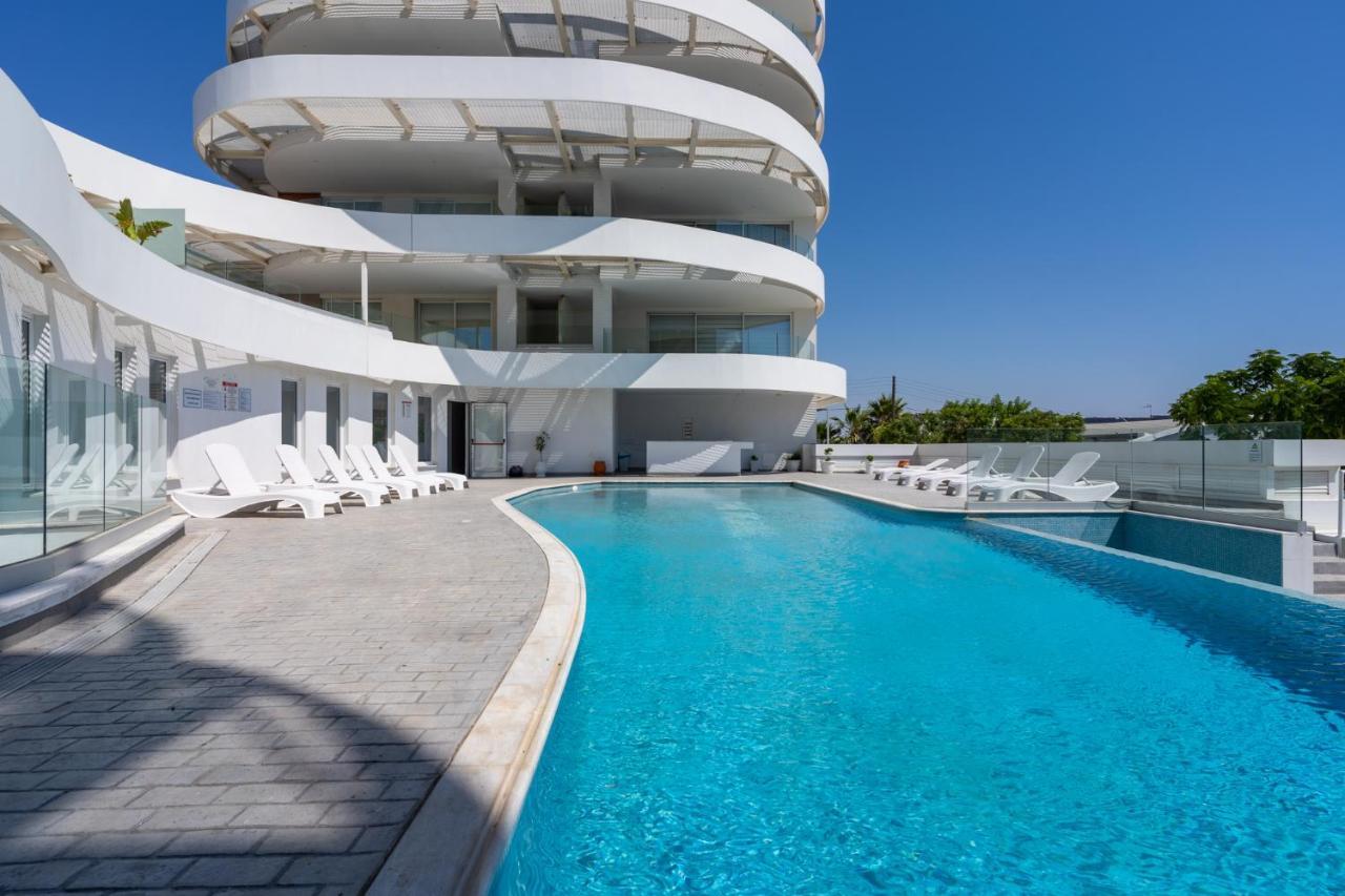 Oyster 1-Br Apt In Larnaca Exterior photo