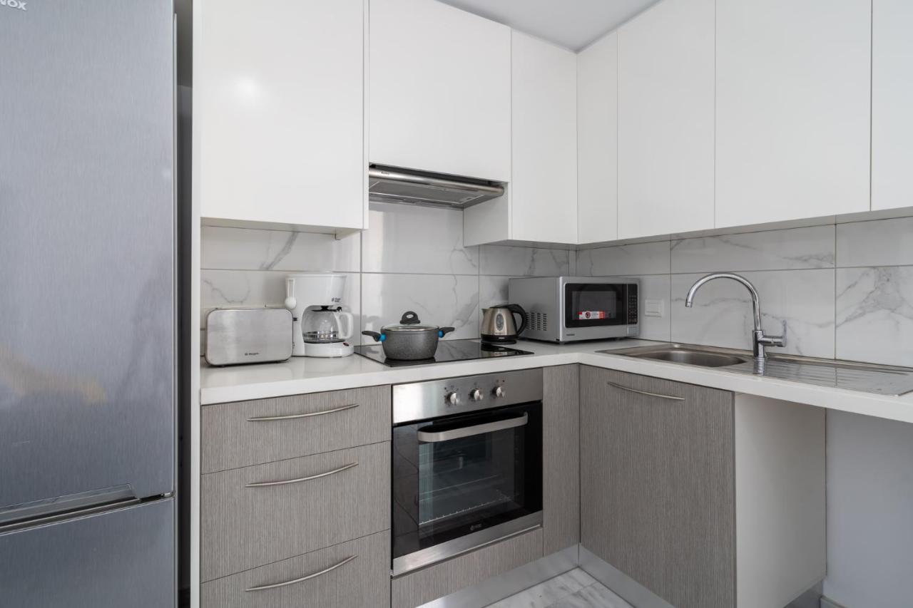 Oyster 1-Br Apt In Larnaca Exterior photo